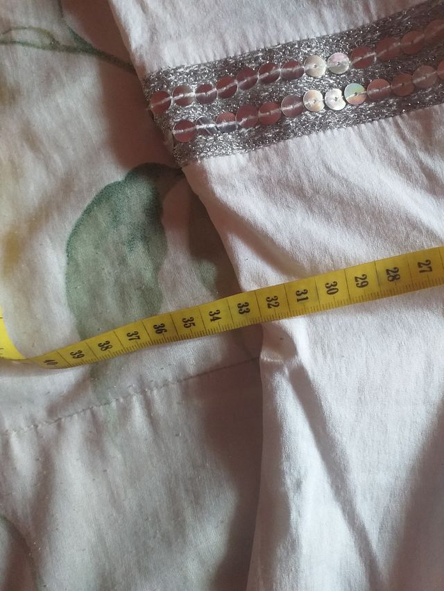 abito bianco con paillettes