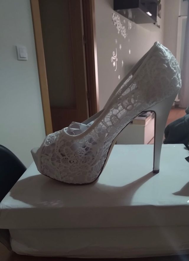 Zapatos encaje