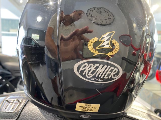 Casco carbono y fibra Premier