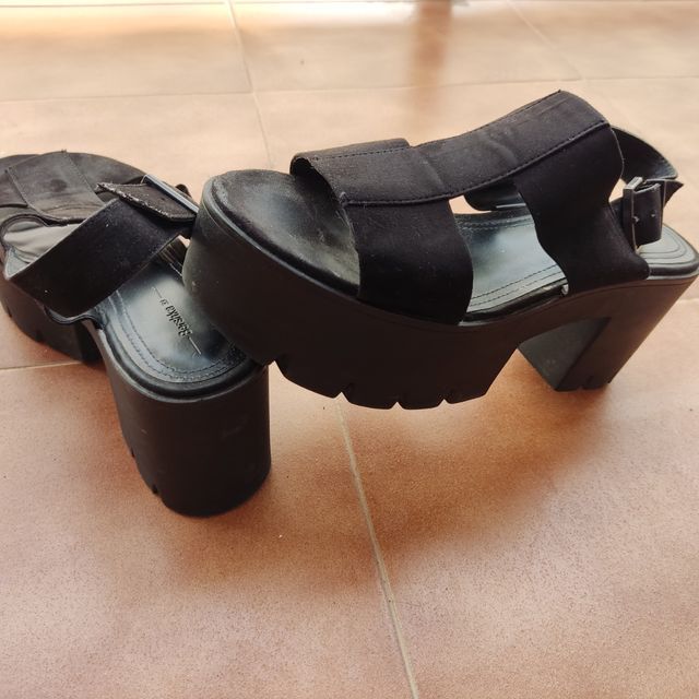 Zapatos zuecos Mujer