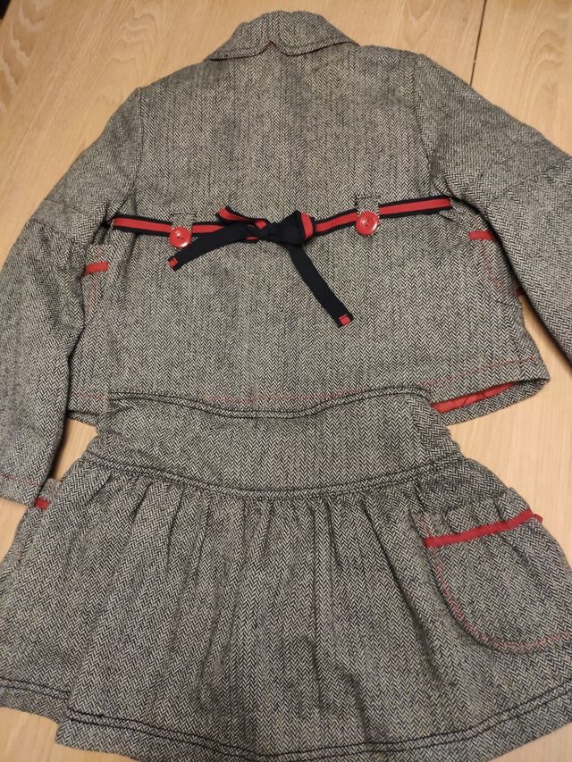 Chaqueta y falda niña talla 10