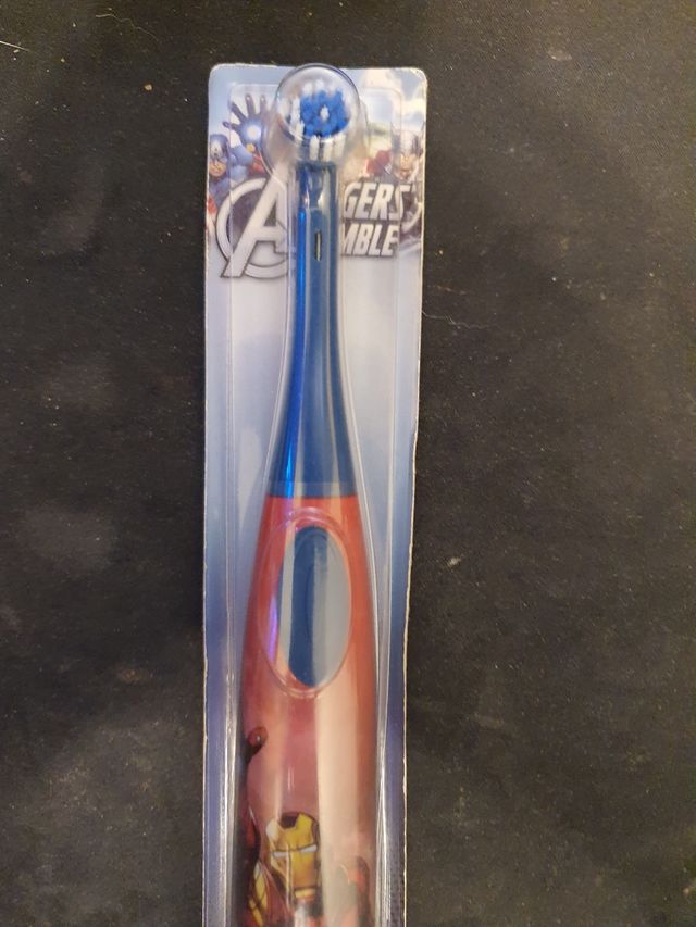 Cepillo electrónico Iron Man