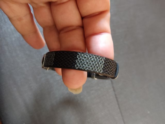 PULSERA CON CRUZ NUEVA