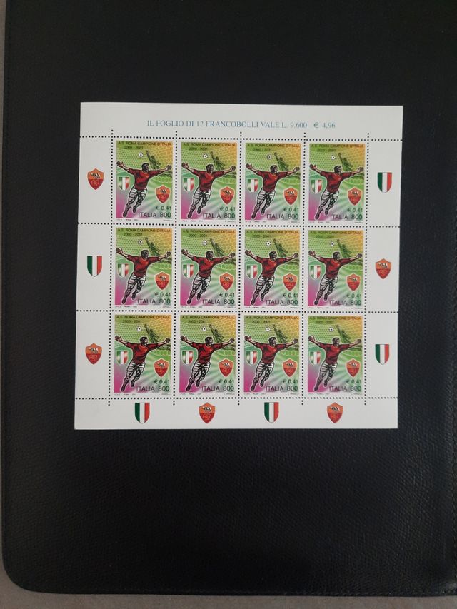 Foglio di 12 francobolli Roma campione 2001