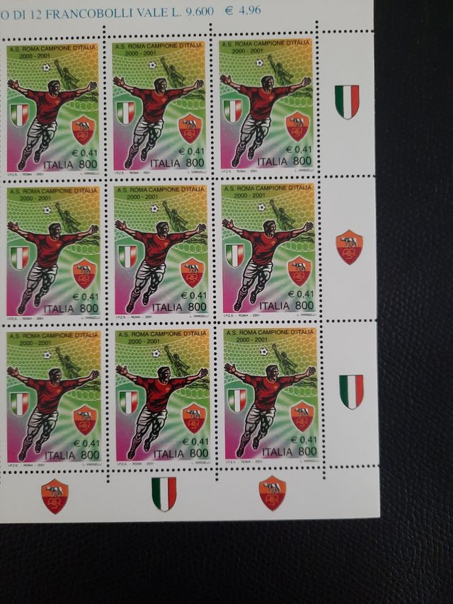 Foglio di 12 francobolli Roma campione 2001