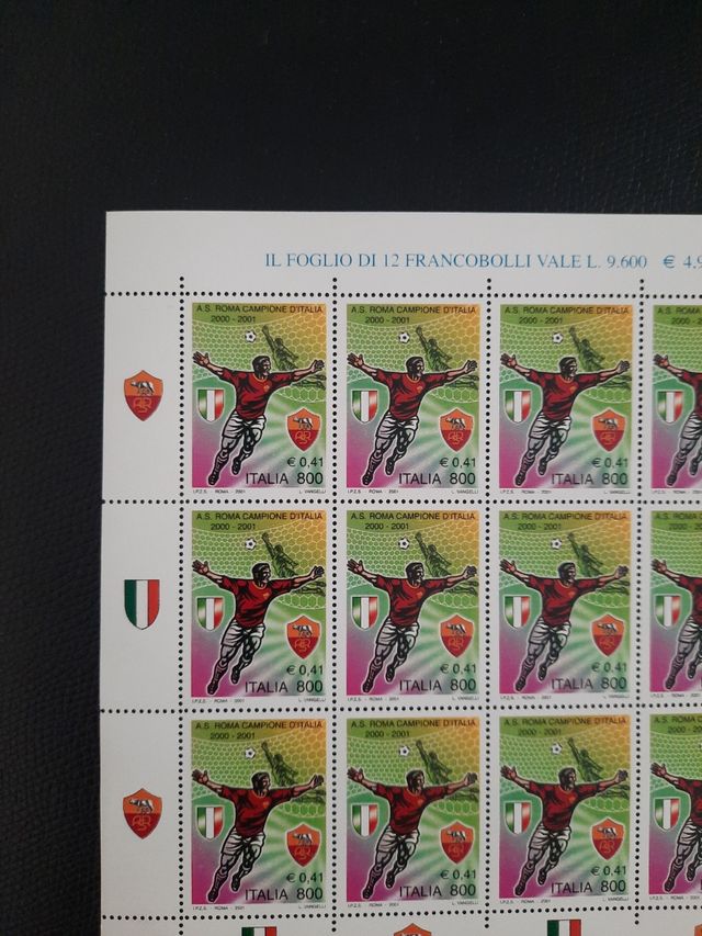 Foglio di 12 francobolli Roma campione 2001
