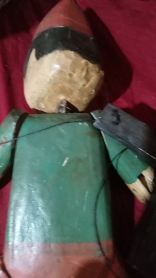 MARIONETA/ANTIGUA.