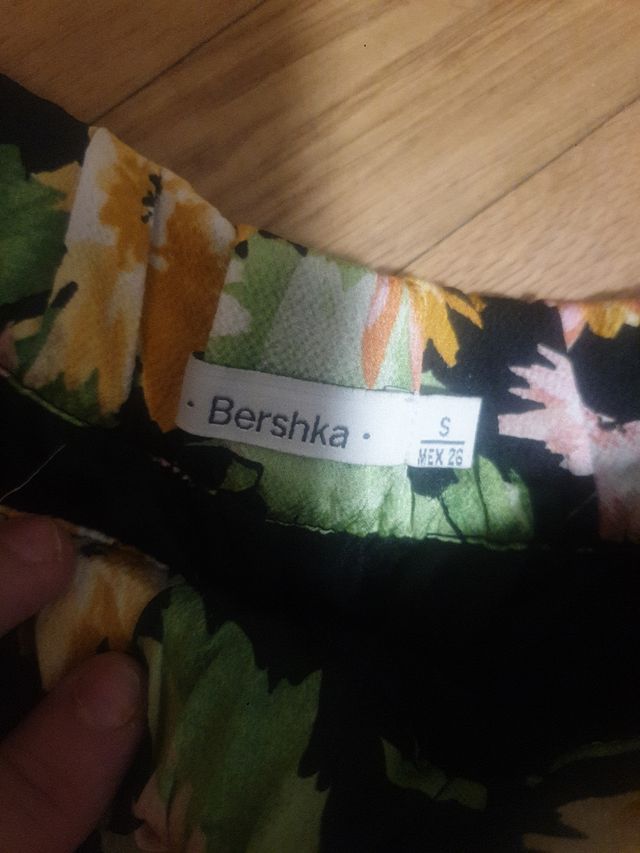 short bershka