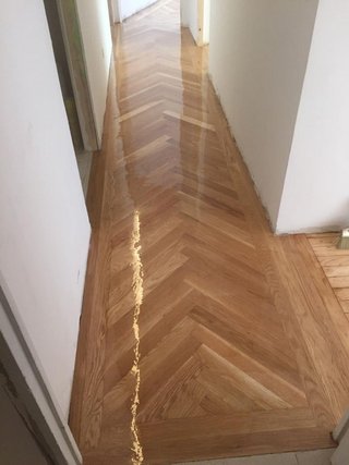 ACUCHILLAMOS Y LIJAMOS TU SUELO DE PARQUET