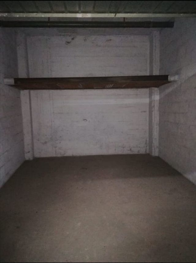 Garaje cerrado, (NO NEGOCIABLE)