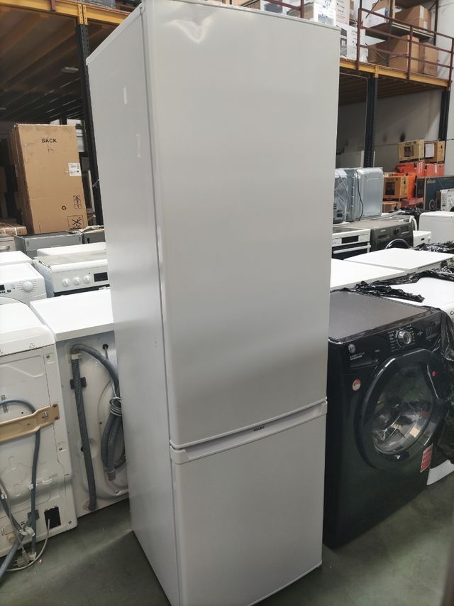 FRIGORÍFICO COMBI PROLINE PLC264WH de segunda mano por 249 EUR en