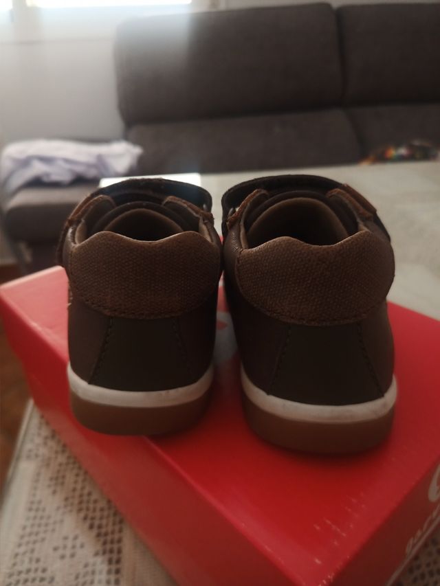 Zapatos niño talla 22, garvalin.