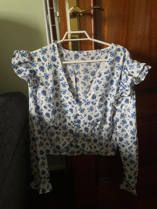 Camisa blusa floral con fruncido shein