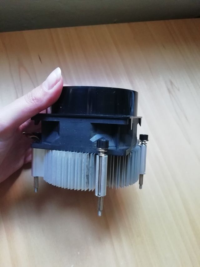 Disipador de calor y ventilador