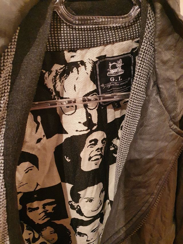 Giubbotto in ecopelle con imbottitura usata 2 volt