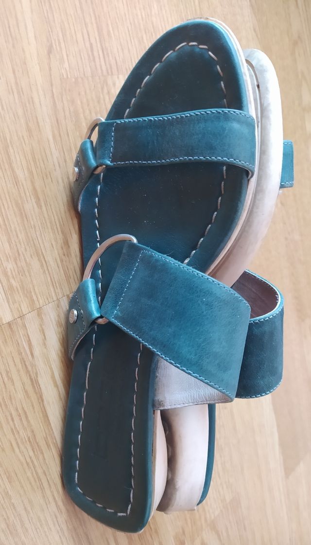 Sandalias piel azul doble tira