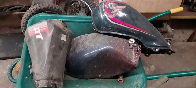 Depósitos de honda y otras marcas