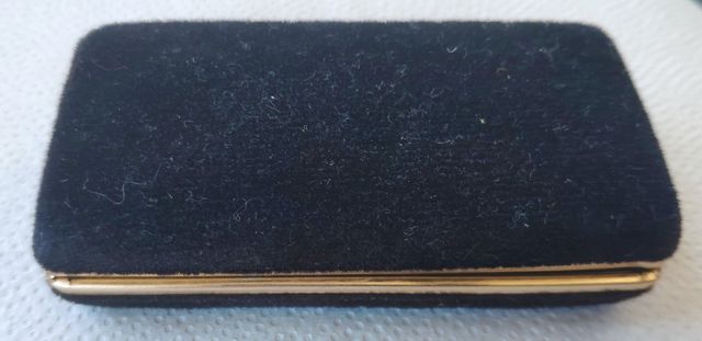 Pisacorbatas dorado Christian Salvensen