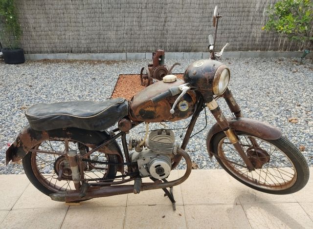 derbi clasica escaparate