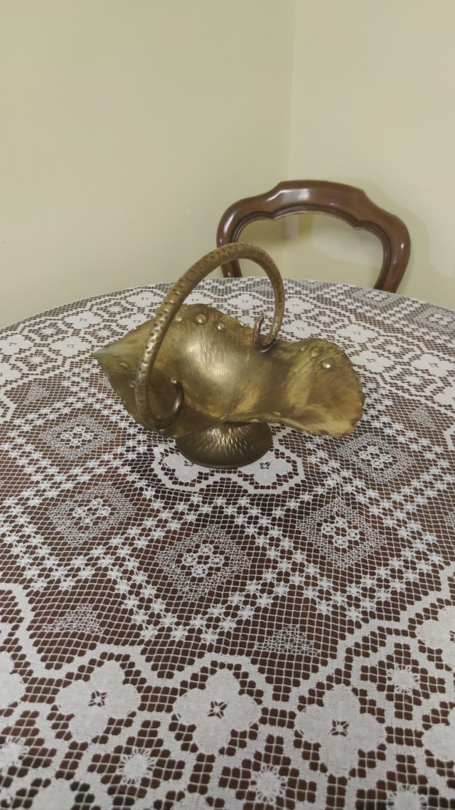 CENTROTAVOLA DI OTTONE