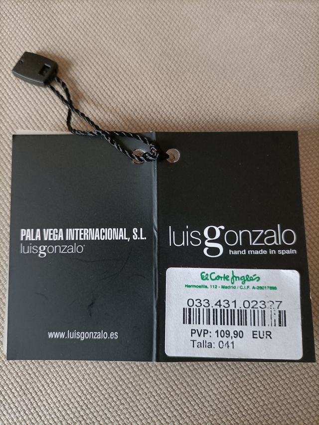 Zapatos de cordones hechos a mano de piel