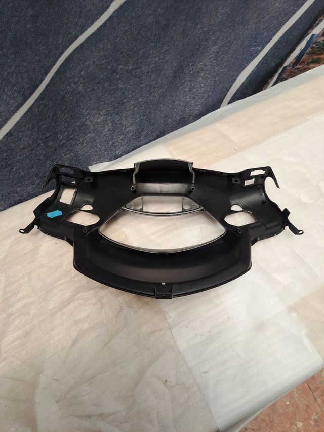 YAMAHA XMAX 125 CUBIERTA SUPERIOR TABLERO