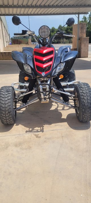 Yamaha Raptor 660