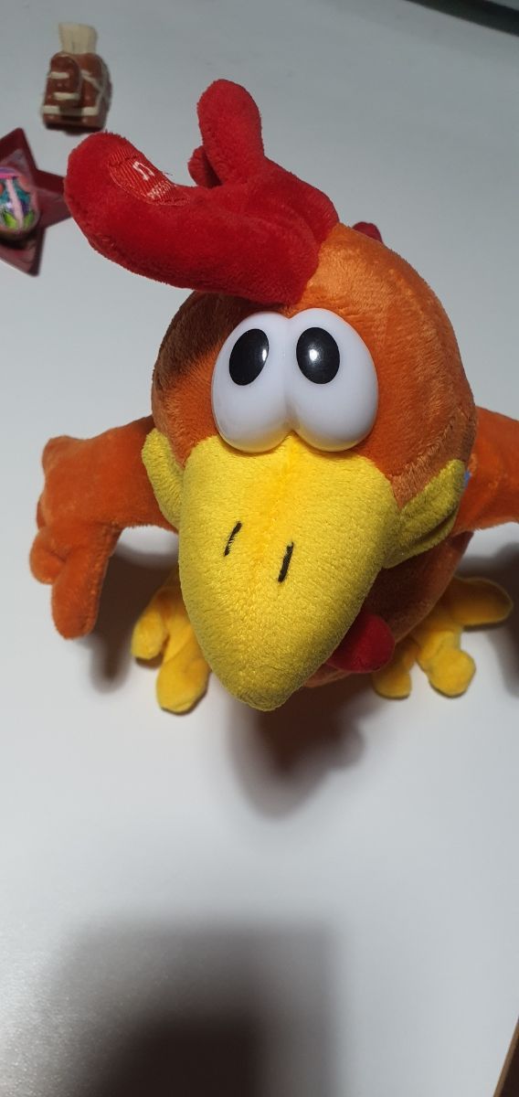 galletto che balla e  suona una simpatica musica