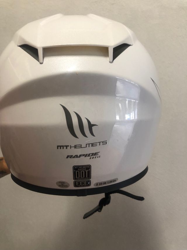 Casco integral nuevo MT Helmes Shell chica