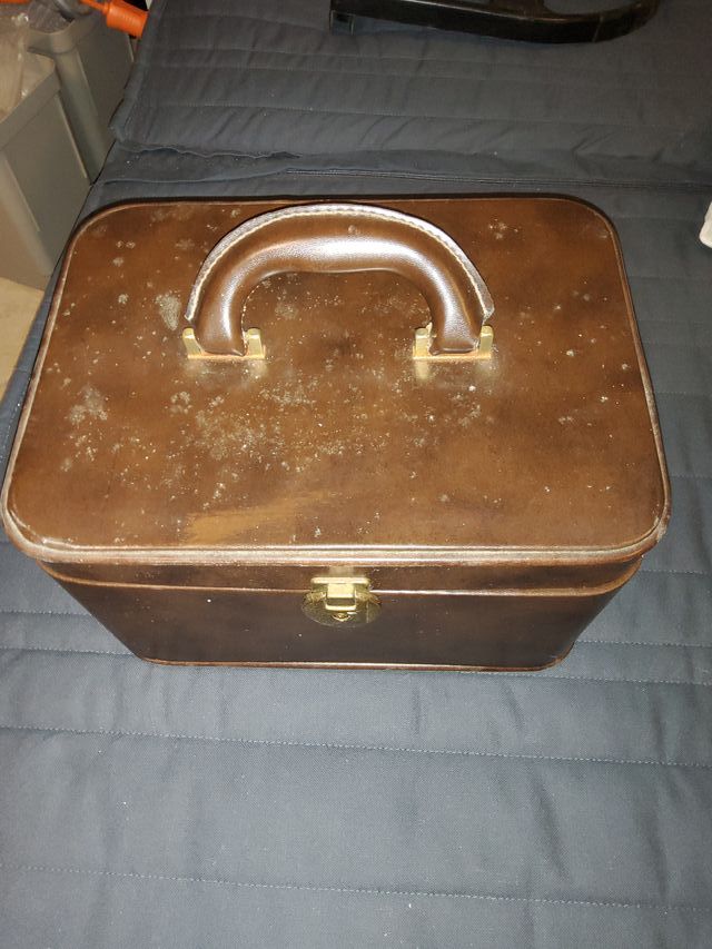 Cofanetto in pelle vintage