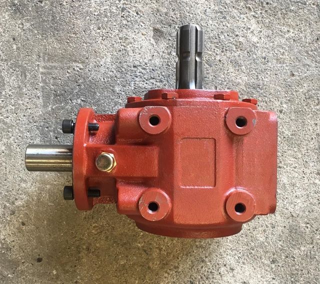 CAJA DE ENGRANAJES TRITURADORA