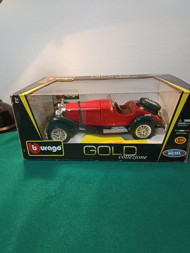 Mercedes escala 1/18