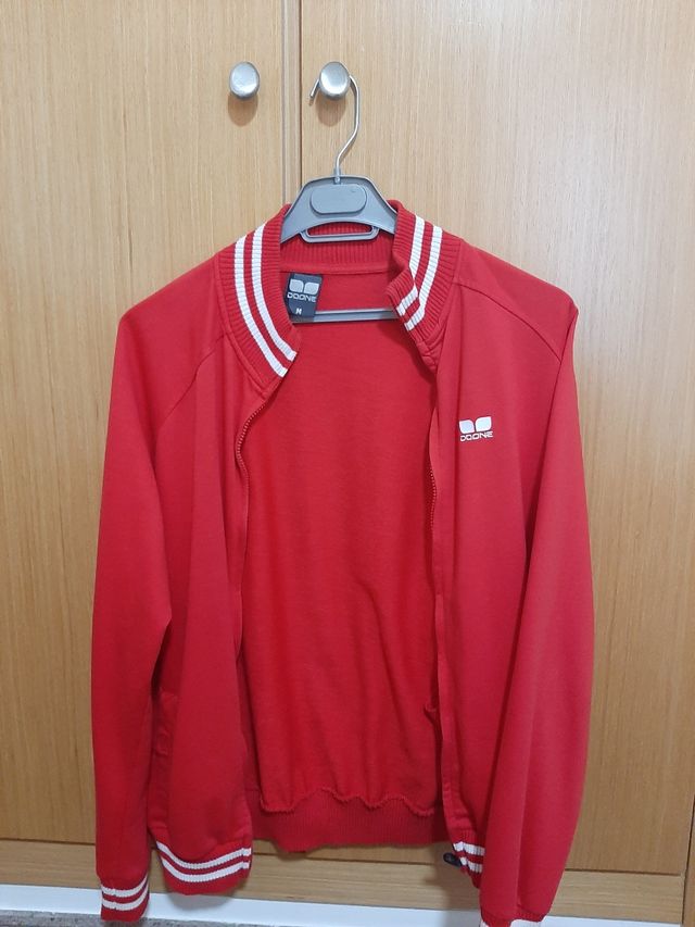 Chaqueta chándal nueva