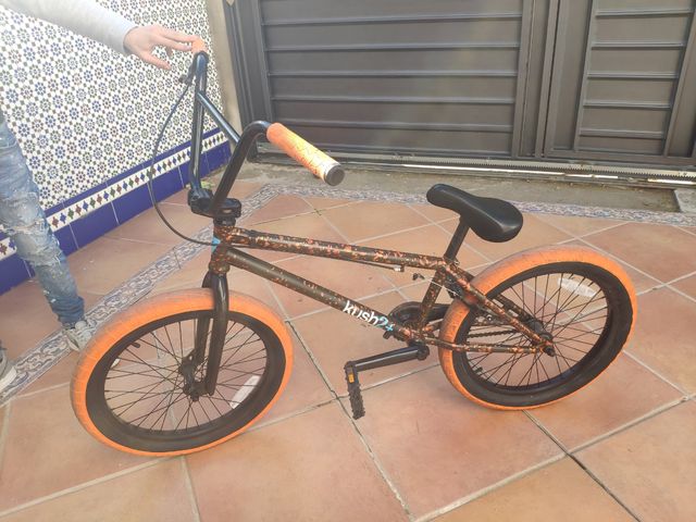 Bicicleta BMX  plato pequeño para salto