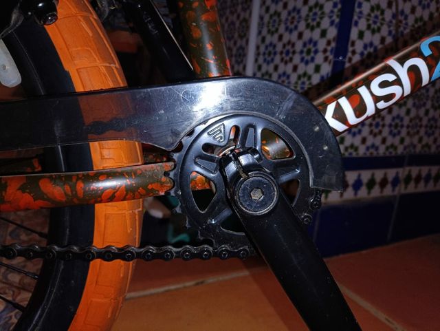 Bicicleta BMX  plato pequeño para salto