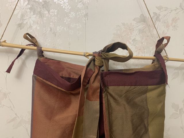 Gonna a portafoglio in shantung