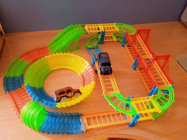 pista de coches luminosos movibles