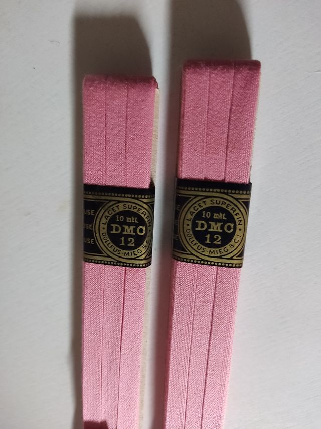 Antiguas madejas de cinta DMC de segunda mano por 5 EUR en Zaragoza en