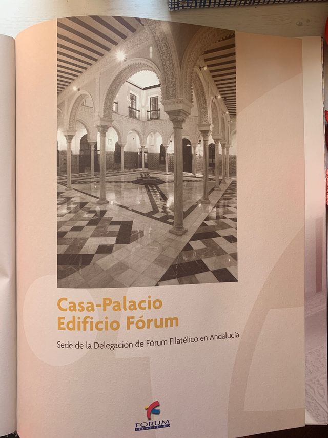 Libro Fórum filatélico.Casa PalacioEdificio Foru