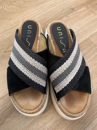 Sandalias mujer marca Unisa número 39 38 de segunda mano por Sandalias mujer marca Unisa número 39 38 de segunda mano por