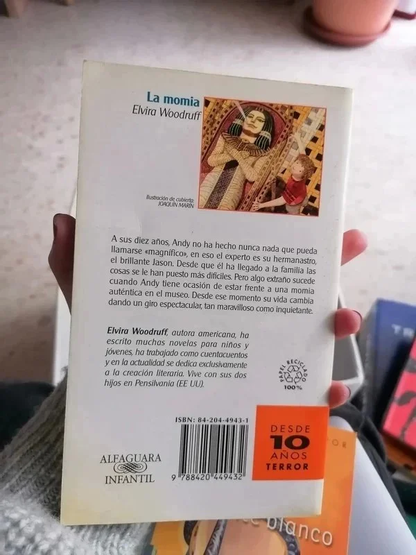La momia 📖 Elvira Woodruff