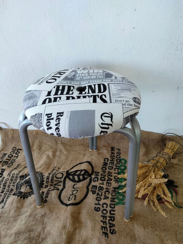 banqueta recién tapizada única!!