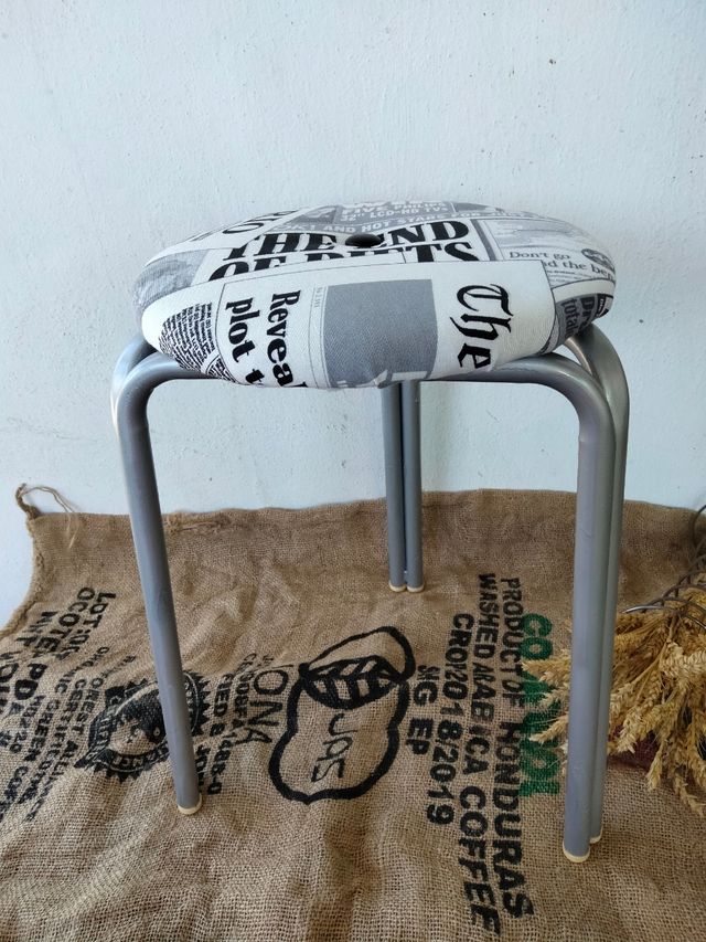 banqueta recién tapizada única!!