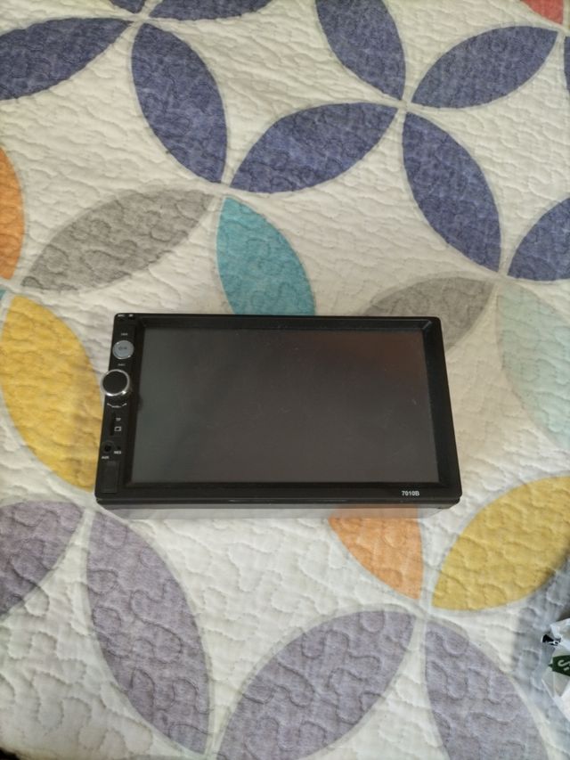 radio con pantalla universal 7010b