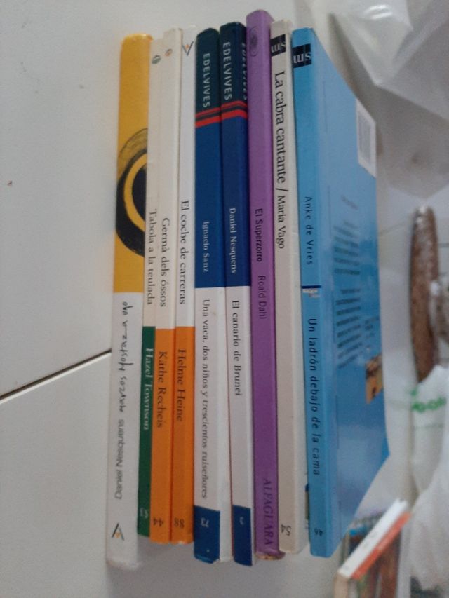 varios libros lectura infantil-juvenil