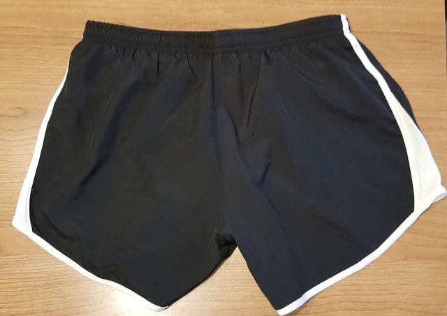 Pantalón corto Nike niña