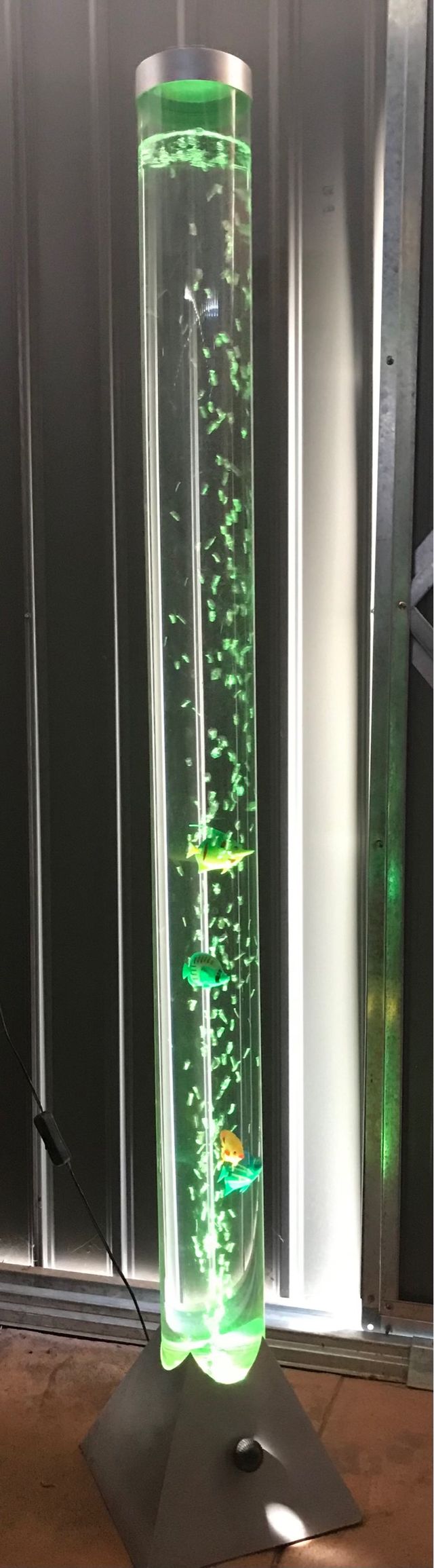 Lámpara (símil pecera)