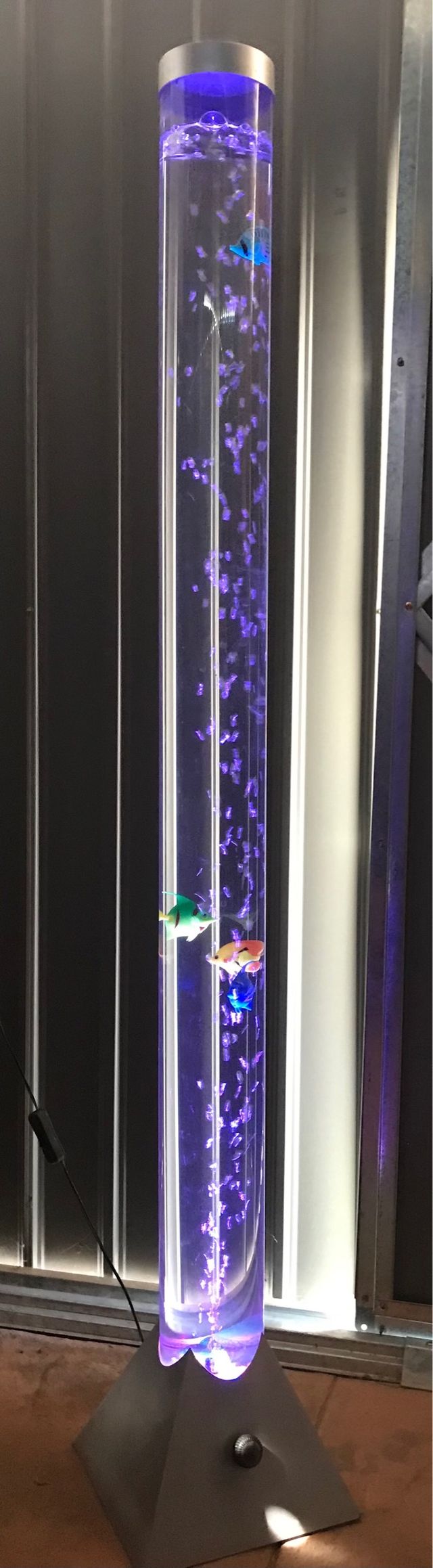 Lámpara (símil pecera)