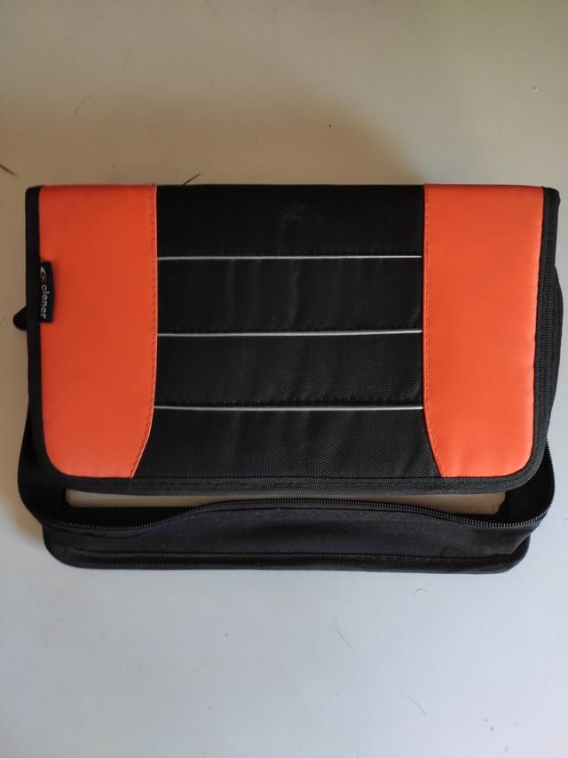 varios porta cds grandes y pequeños 