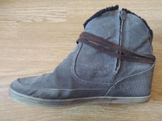 Zapato Coolway gris cuña